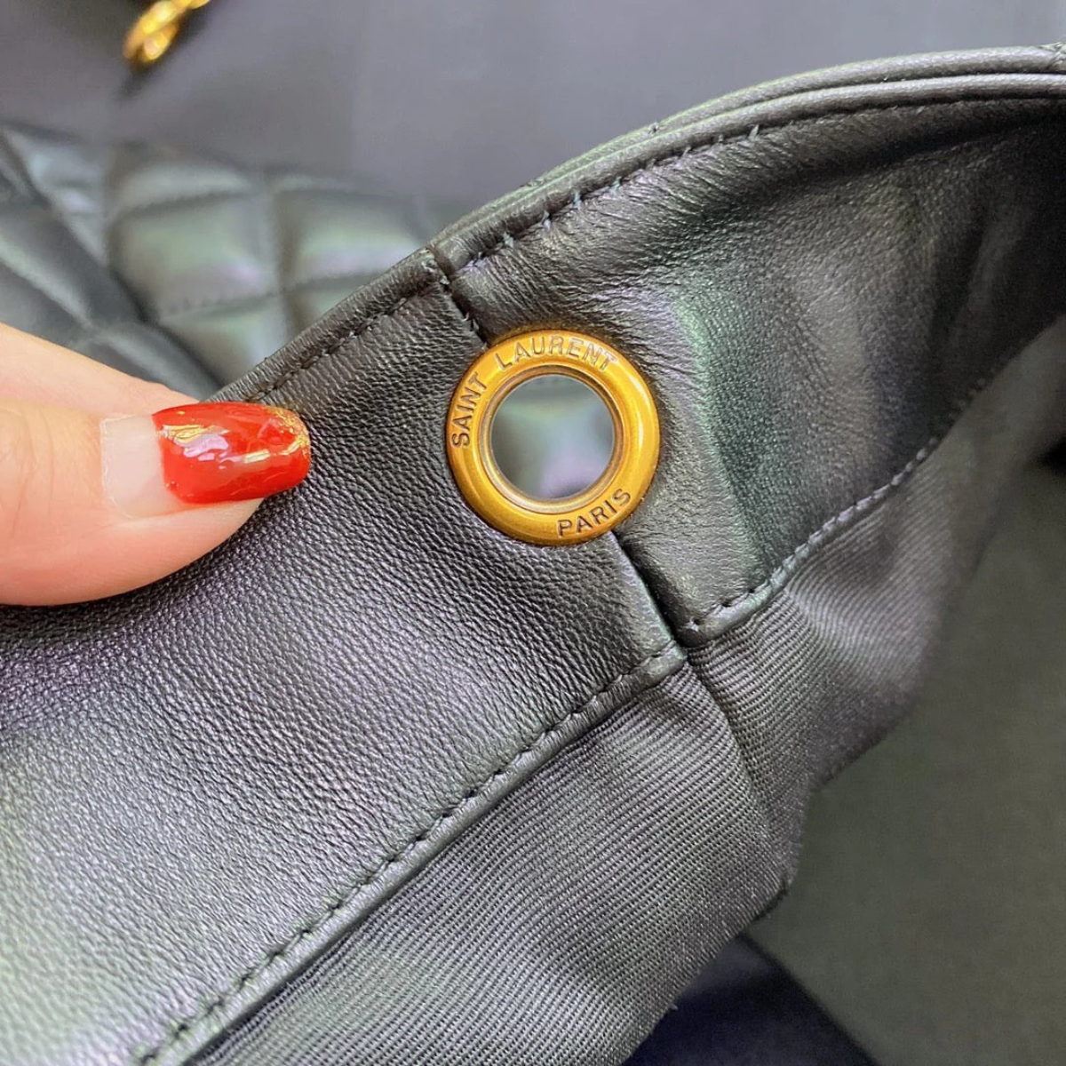 ICARE IN PELLE DI AGNELLO TRAPUNTATA