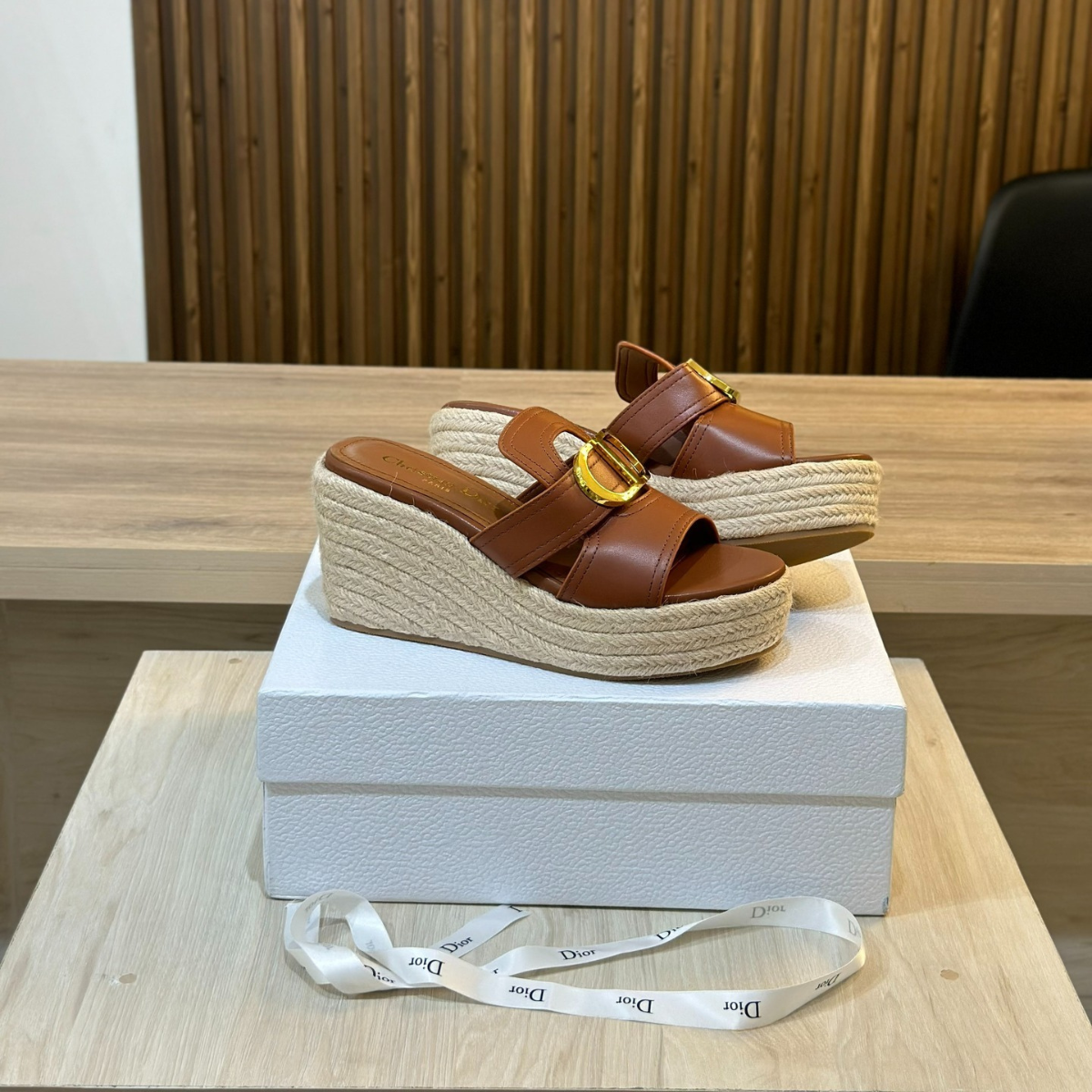 SET BORSA DIOR BOBBY MEDIA E CIABATTE CON ZEPPA 30 MONTAIGNE