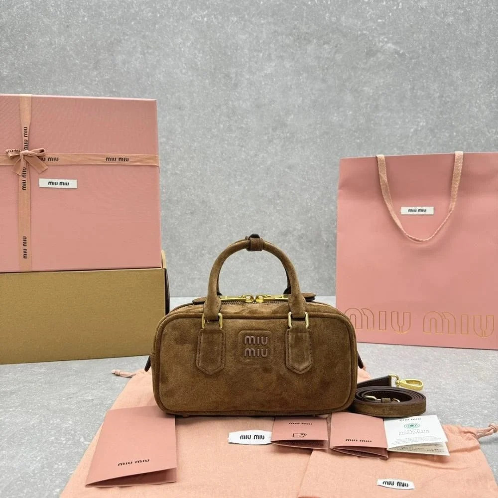 BORSA TRAPUNTATA MIU MIU ARCADIE