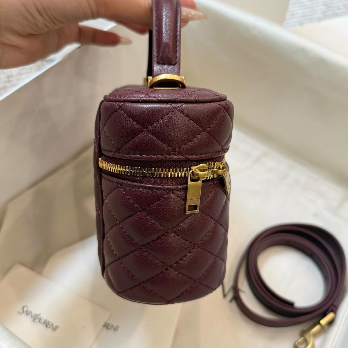 BORSA DA BAGNO YVES SAINT LAURENT GABY IN PELLE DI AGNELLO