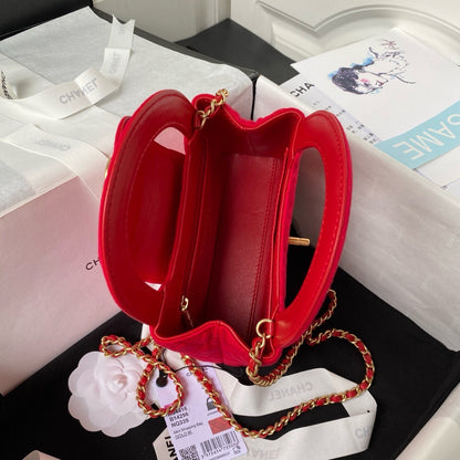 BORSA A MANO CHANEL MATELASSÉ IN TELA ROSSA